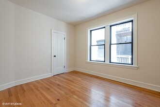 3509 N Racine Ave in Chicago, IL - Foto de edificio - Building Photo