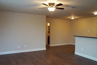 8125-8127 Tanner Ave in Fort Worth, TX - Building Photo - Building Photo