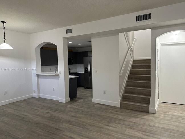 11479 NW 60th Terrace in Doral, FL - Building Photo - Building Photo