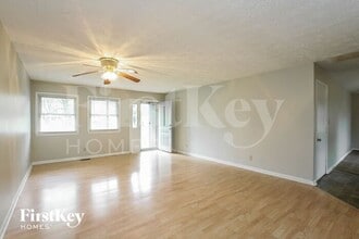 10100 E 63rd St in Indianapolis, IN - Building Photo - Building Photo