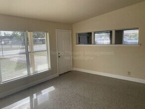 202 Bamboo Dr in Sanford, FL - Building Photo - Building Photo