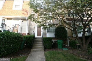 114 Barnsfield Ct in Gaithersburg, MD - Building Photo