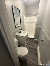 89 Birch St in Manchester, CT - Building Photo - Building Photo