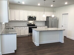 319 Elmhurst Dr in Marvin, NC - Building Photo - Building Photo