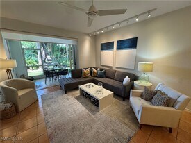 859 Tanbark Dr in Naples, FL - Building Photo
