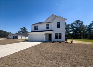 135 Kensley Ct in Raeford, NC - Building Photo - Building Photo