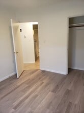 646 Admirals Rd in Victoria, BC - Building Photo - Building Photo
