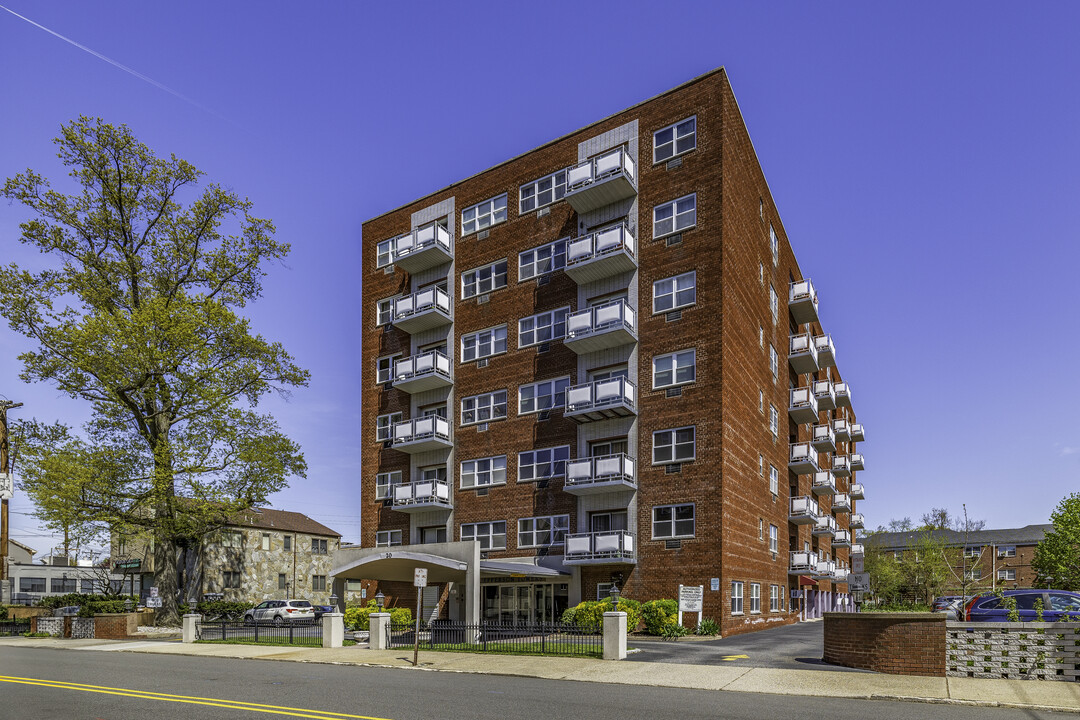 Jefferson Towers in Hackensack, NJ - Foto de edificio