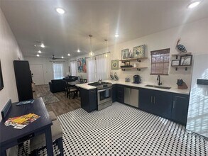 4009 Avenue L in Galveston, TX - Building Photo - Building Photo