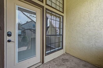 5590 Spring Valley Rd in Dallas, TX - Building Photo - Building Photo