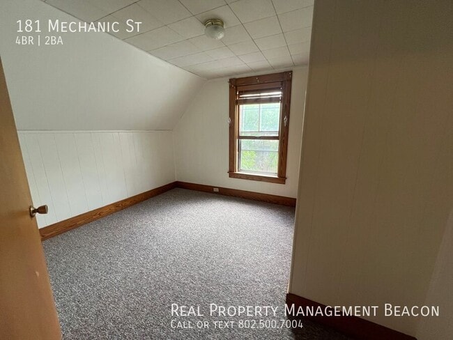 181 Mechanic St in Lebanon, NH - Foto de edificio - Building Photo