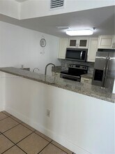 814 NW 36th Ave in Miami, FL - Building Photo - Building Photo