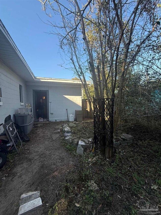 502 New York Dr in Pensacola, FL - Building Photo - Building Photo