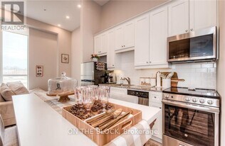 100 Garment St in Kitchener, ON - Building Photo