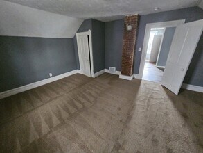 7040 Roy Ave in Cleveland, OH - Building Photo - Building Photo