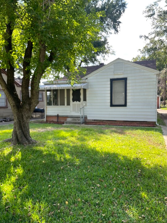 2735 Fulton St in Shreveport, LA - Building Photo