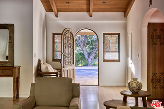 3268 Serra Rd in Malibu, CA - Building Photo - Building Photo