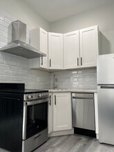 106 S 42nd St in Philadelphia, PA - Building Photo - Building Photo