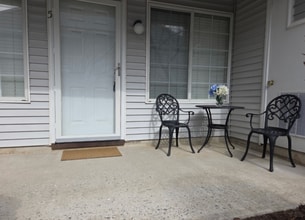 5 Mountain Ct in Bedminster, NJ - Building Photo - Building Photo