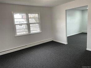 287 Mary Lou Ave, Unit 2 in Yonkers, NY - Building Photo - Building Photo