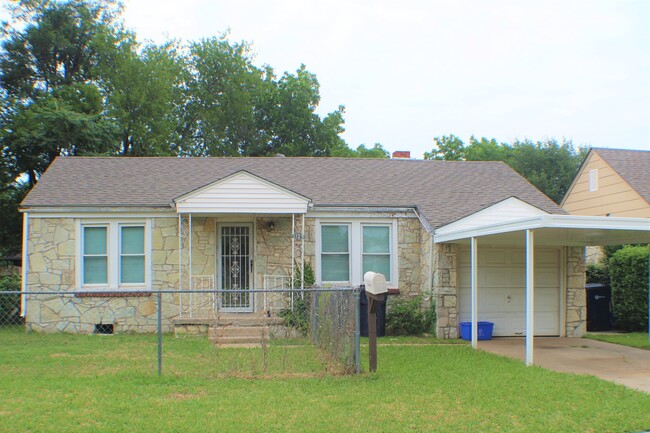 property at 1129 SW 35th St
