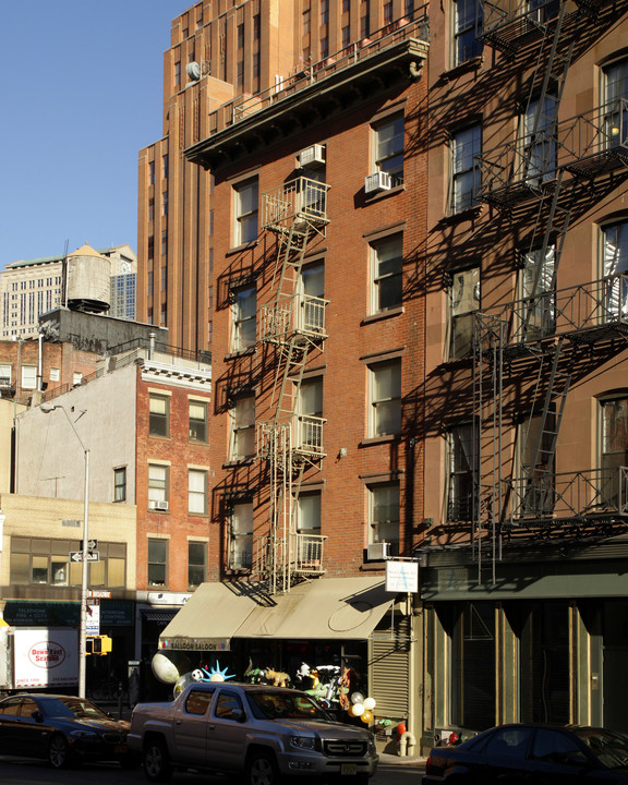 133 W Broadway in New York, NY - Foto de edificio