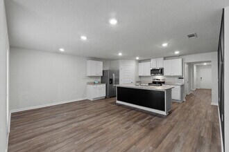 835 Otto Loop in Crestview, FL - Building Photo - Building Photo