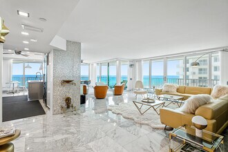 3211 S Ocean Blvd in Highland Beach, FL - Building Photo - Building Photo