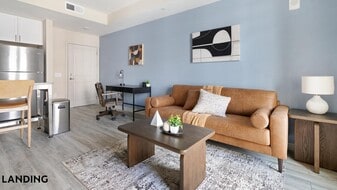 1216 N Atlantic Ave, Unit 450 in Daytona Beach, FL - Building Photo