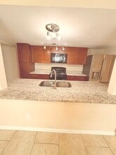 12328 Ormandy St in Houston, TX - Foto de edificio - Building Photo