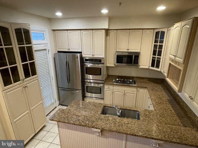 12021 Montrose Park Pl