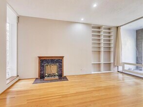 5203 S Dorchester Ave in Chicago, IL - Building Photo - Building Photo