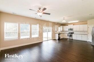 9317 Sloan Forest Dr in Charlotte, NC - Building Photo - Building Photo