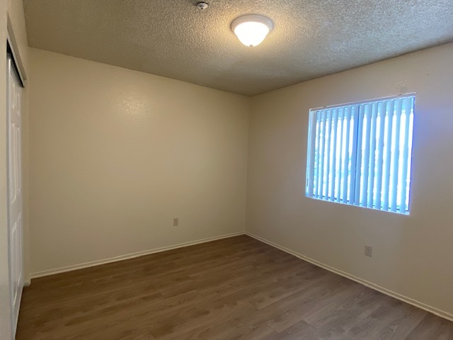 Las Palmas Apartments in Fontana, CA - Building Photo - Building Photo