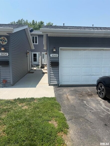 property at 3060 Parkwild Dr