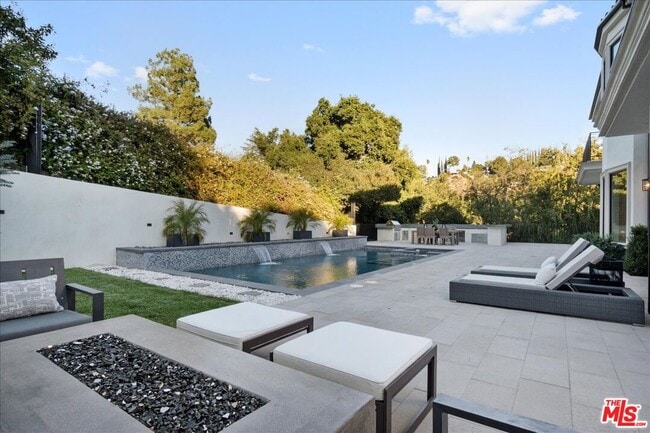 property at 4351 Vanalden Ave