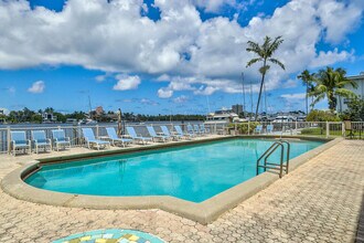 2727 Yacht Club Blvd in Fort Lauderdale, FL - Building Photo - Building Photo