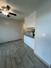 1430 N Acacia St in Anaheim, CA - Foto de edificio - Building Photo