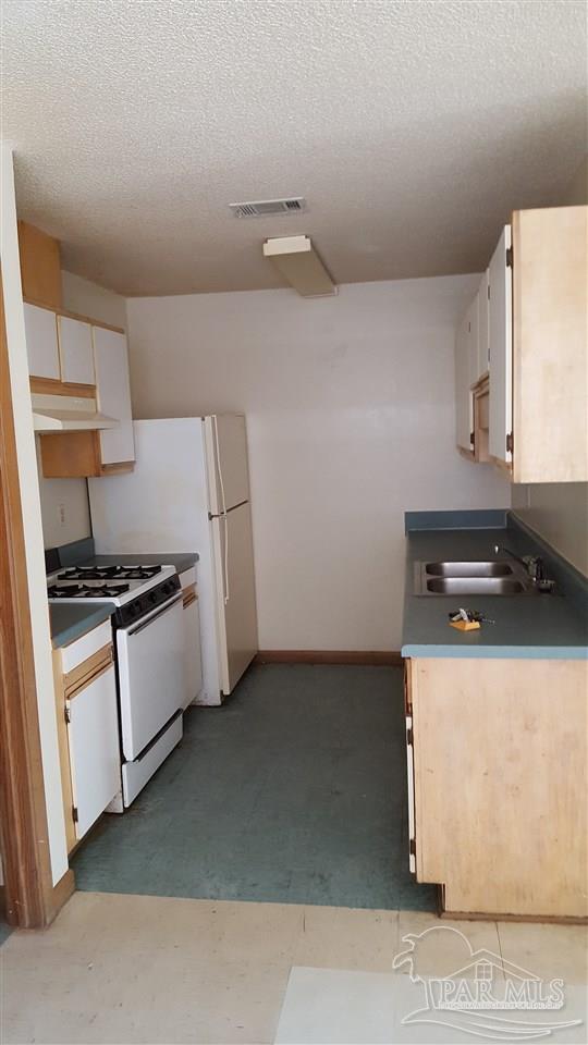 1112 Wayne Ave in Pensacola, FL - Building Photo - Building Photo