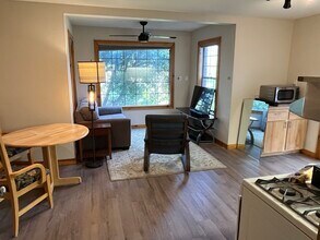 247 Broad St in San Luis Obispo, CA - Building Photo - Building Photo