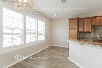 2421 Lexington Oak Dr in Brandon, FL - Building Photo - Building Photo
