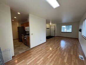 312 W 9th Ave in Ellensburg, WA - Building Photo - Building Photo