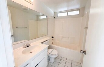 2565 W Fairview Dr in Rialto, CA - Building Photo - Building Photo