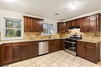 133 Cleveland Ave in Hasbrouck Heights, NJ - Building Photo - Building Photo