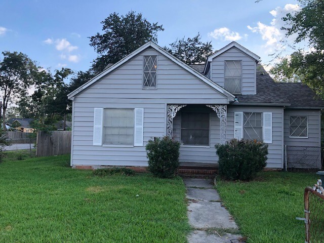 property at 1401 Church St