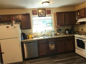 11 Southwind Dr in Hampton, VA - Building Photo - Building Photo