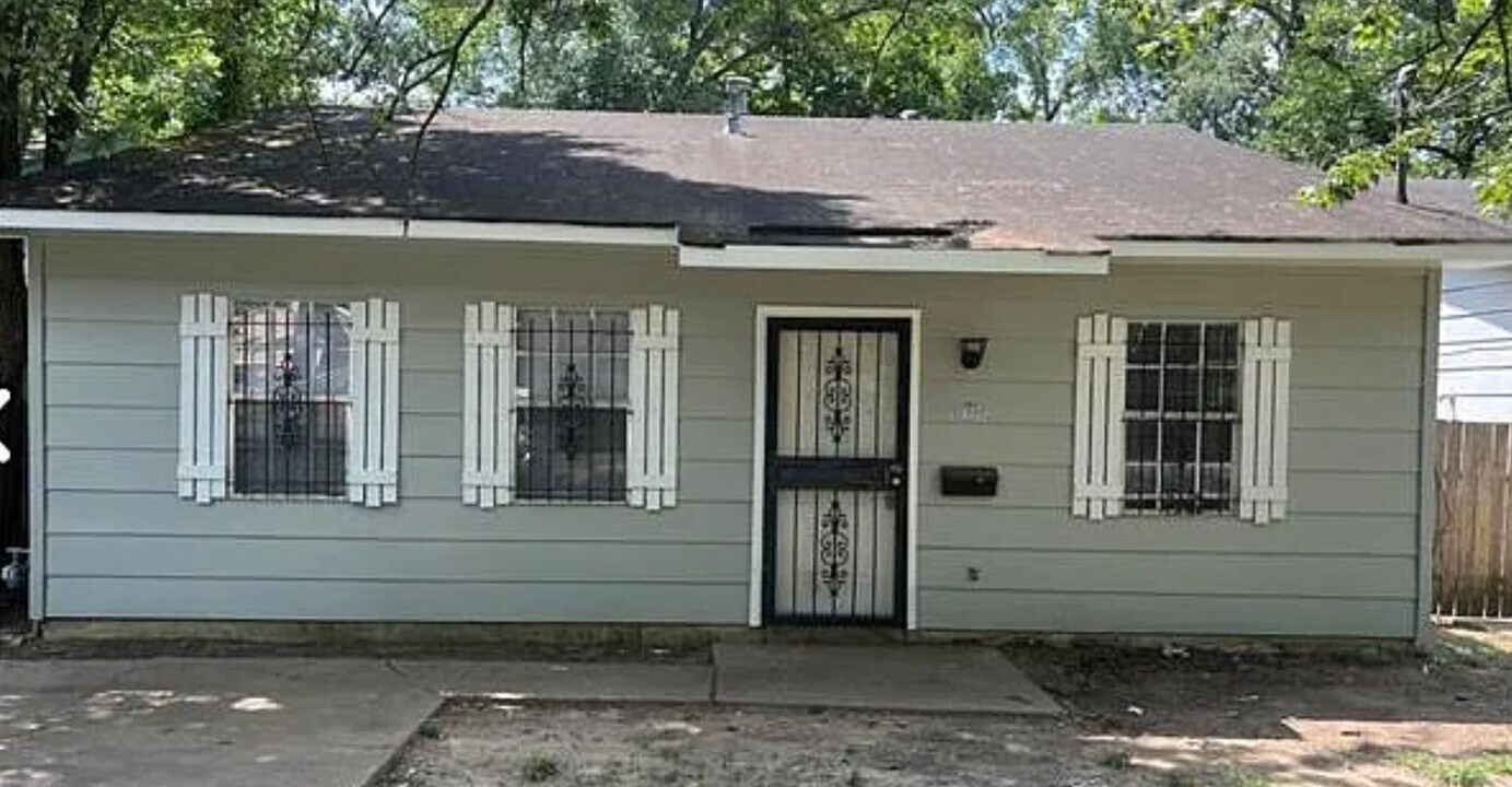 6002 Henderson Ave in Shreveport, LA - Building Photo