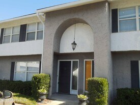 695 Jimmy Buffett Mem Hwy in Ponte Vedra Beach, FL - Building Photo