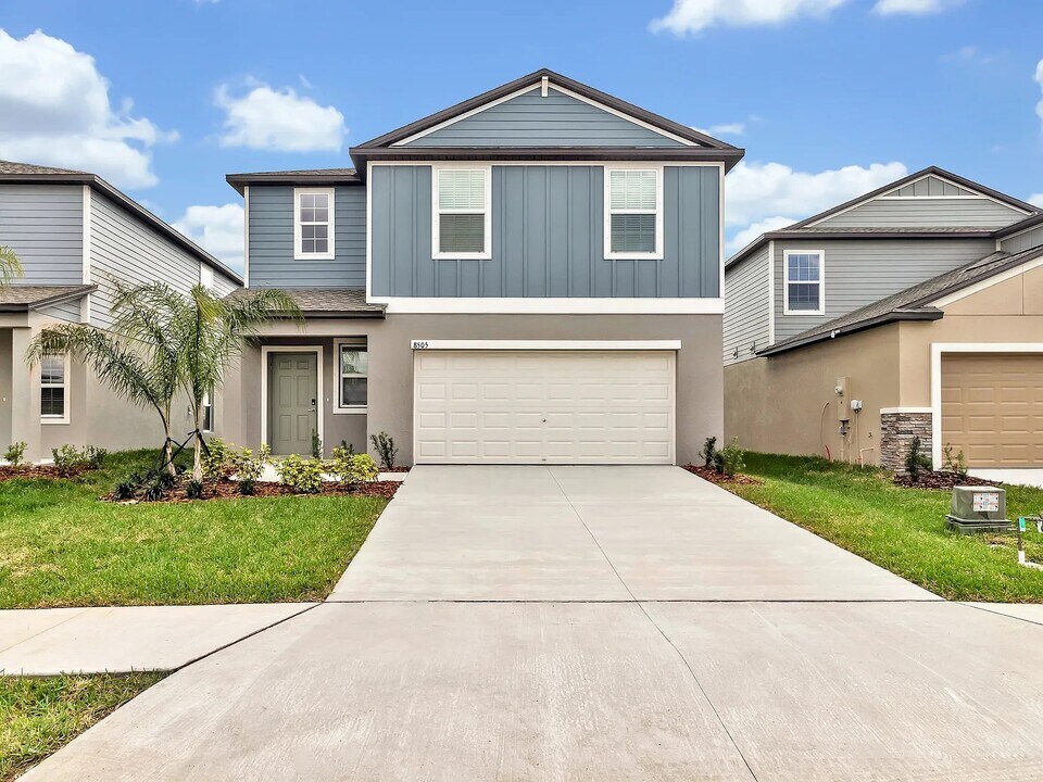 13445 Prosperity Lks Blvd in Parrish, FL - Foto de edificio