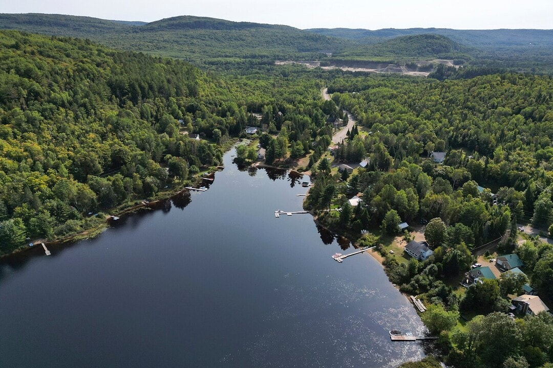 159 Chem. du Lac Hénault N in Mandeville, QC - Building Photo